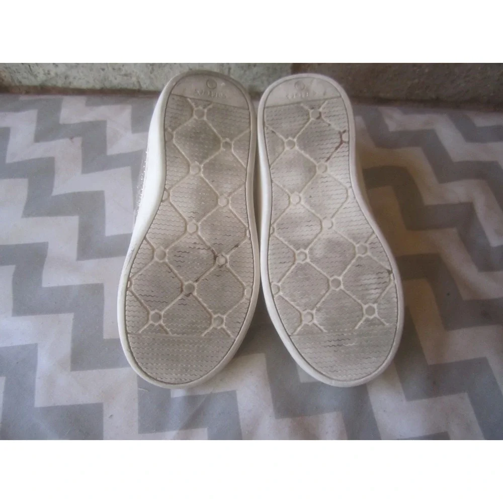 Carter's Shoes Girls 9M Sparkling Hook and Loop Lace Up Perrie Sneakers